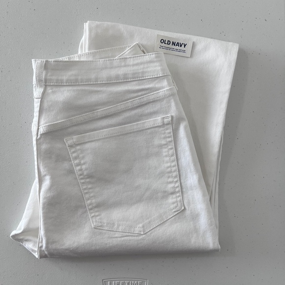 Old Navy Women’s WOW Loose White High Rise Jeans size 14 - Picture 8 of 8